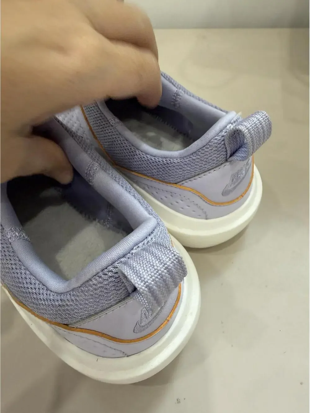 Nike Slip-On Knit Sneakers Lavender Blue White *missing insoles Size 8.5
